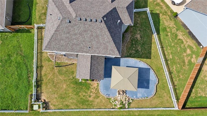 953 NW Maplewood Ct, Grain Valley, MO 64029