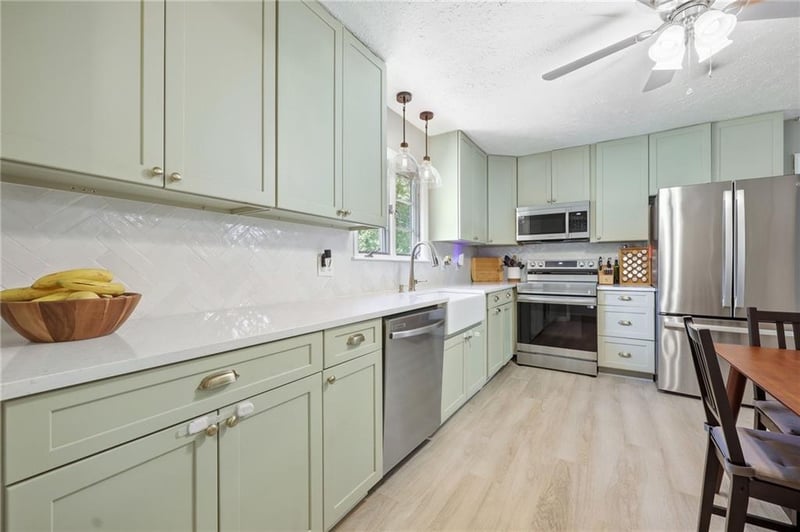 804 S Brentwood St, Olathe, KS 66061
