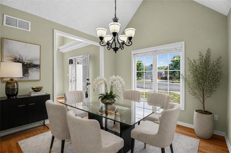228 SW Ascot Cir, Lee's Summit, MO 64082