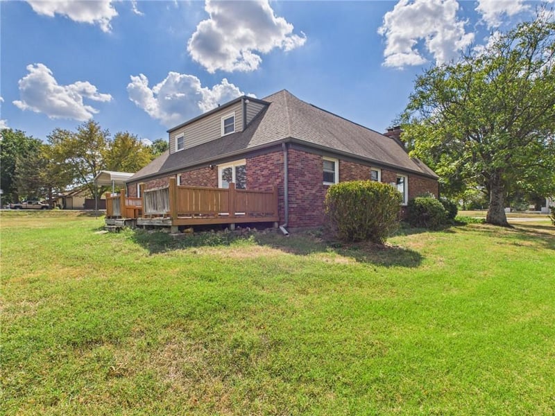 915 215th St, Fort Scott, KS 66701