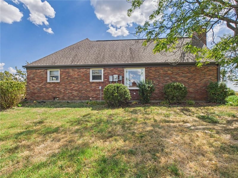 915 215th St, Fort Scott, KS 66701