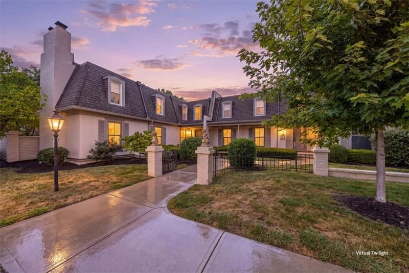 10758 Glenwood St #C, Overland Park, KS 66211