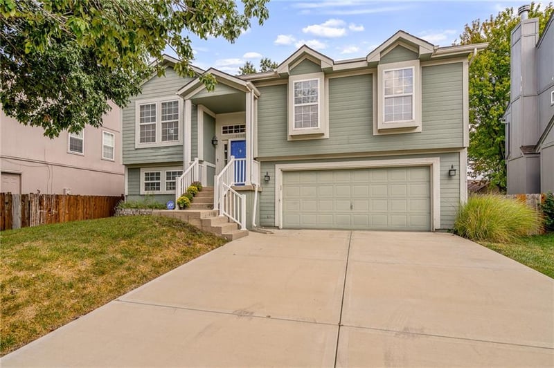 1008 N Clinton St, Olathe, KS 66061