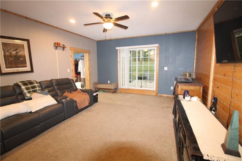 504 Goldengate St, Robinson, KS 66532