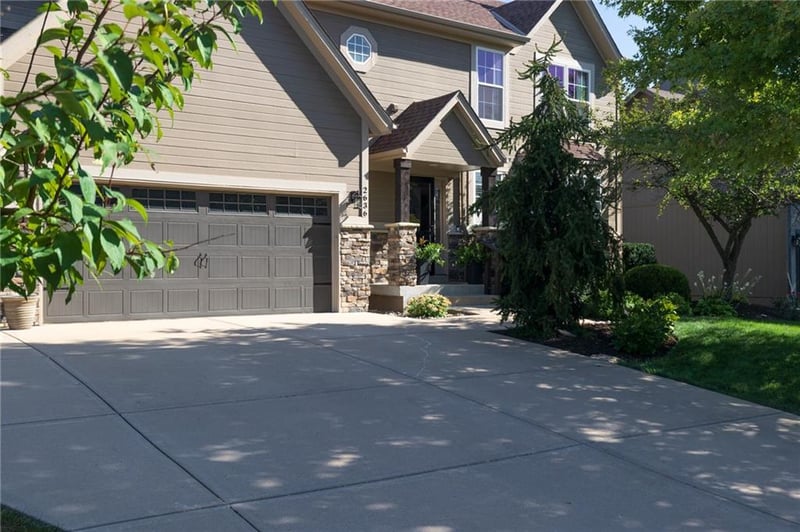 2636 W Whitney St, Olathe, KS 66061