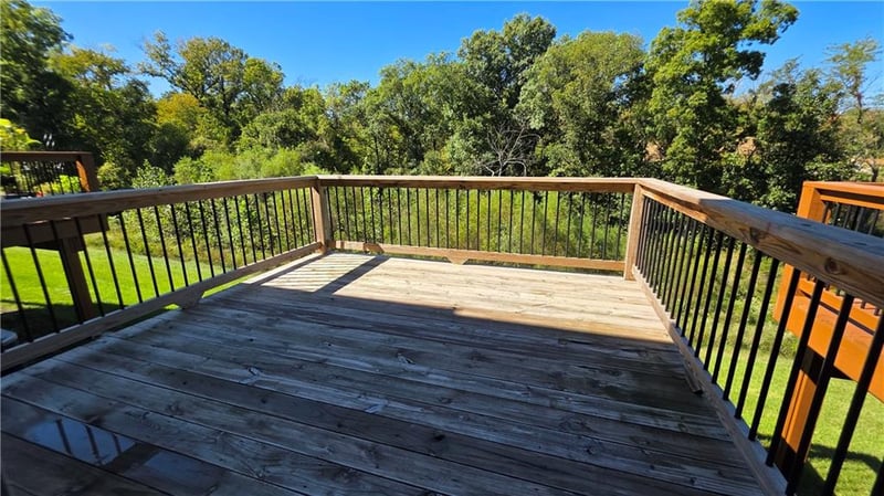 7404 Grand Slam St, Parkville, MO 64152