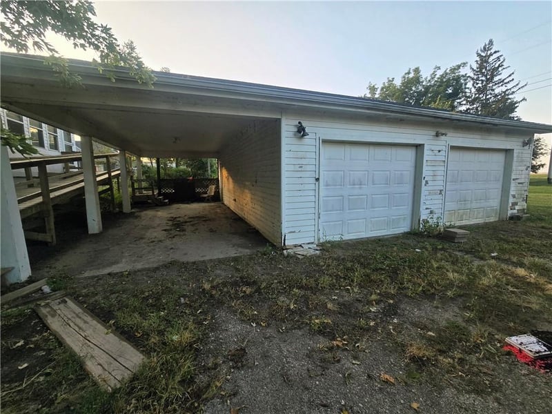 302 S Williams St, Craig, MO 64437