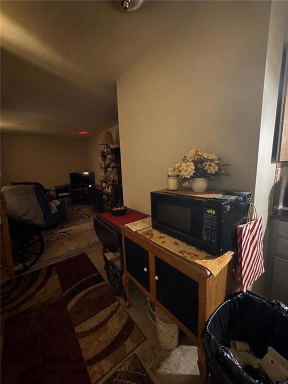 746 Blue Ridge Blvd, Kansas City, MO 64125