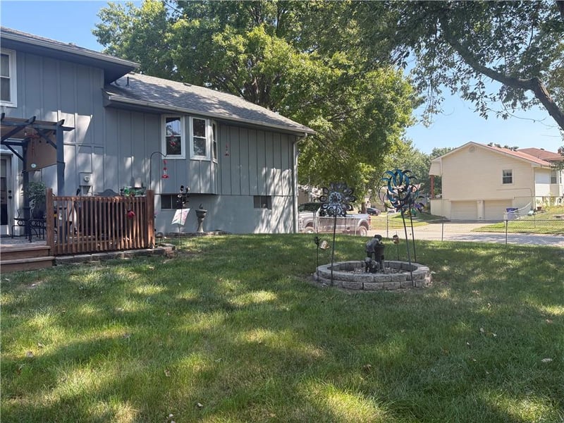 6407 E 140th Ter, Grandview, MO 64030