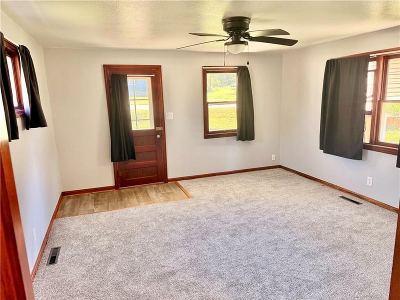 311 N Broadway St, Princeton, MO 64673