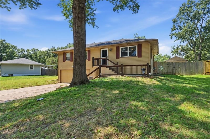 1304 Clark Ave, Independence, MO 64050