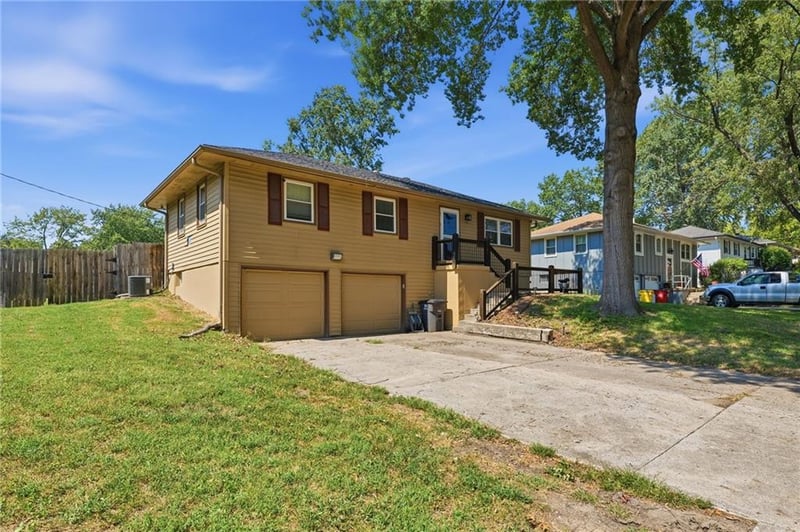 1304 Clark Ave, Independence, MO 64050