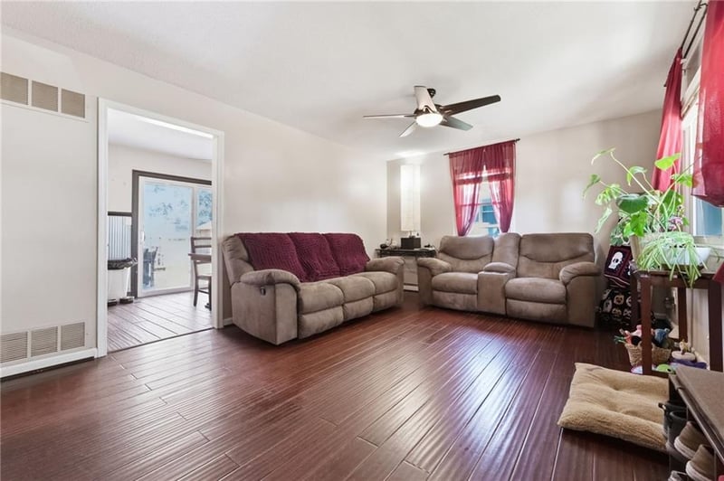 1304 Clark Ave, Independence, MO 64050
