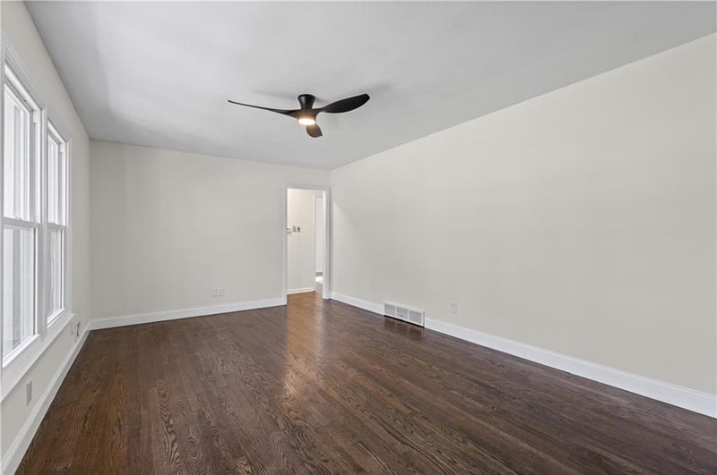 12105 E 47th Ter S, Independence, MO 64055