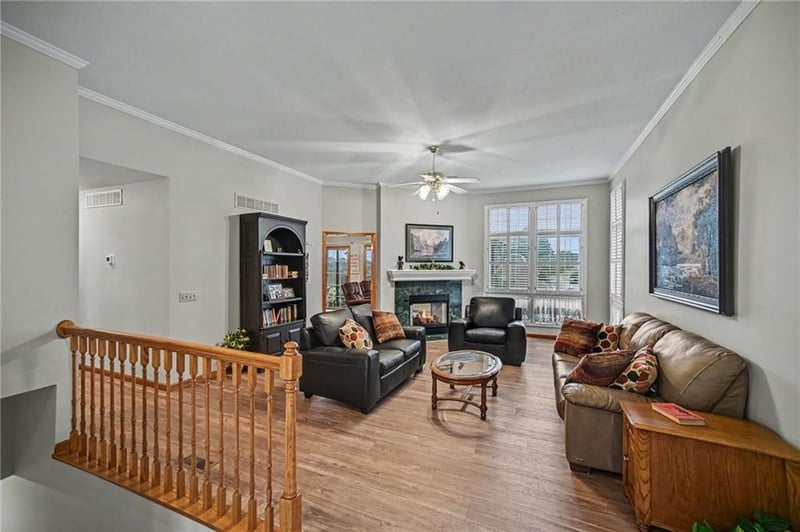 3010 Hirter Dr, St Joseph, MO 64506
