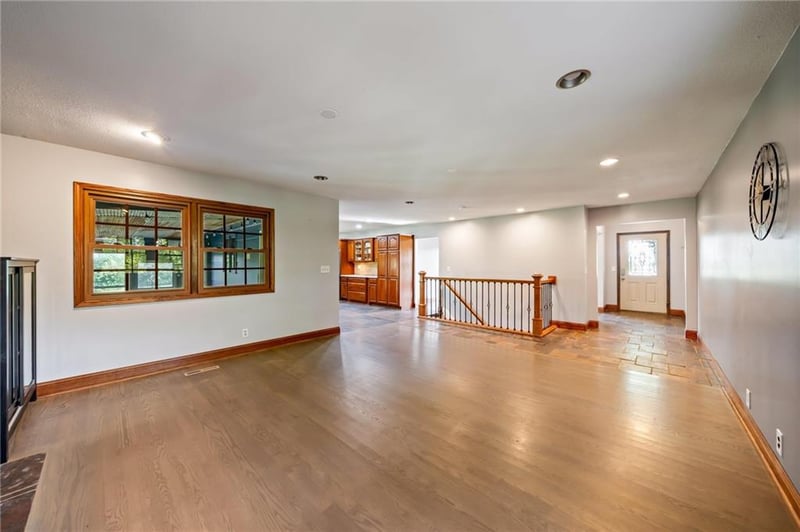 24540 Mission Belleview St, Louisburg, KS 66053