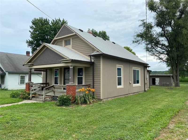 300 W Hortense St, Orrick, MO 64077