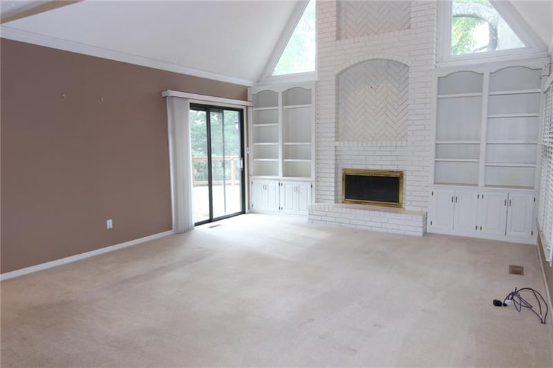 12817 W 116th St, Overland Park, KS 66210