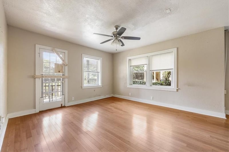 3820 Walnut St, Kansas City, MO 64111