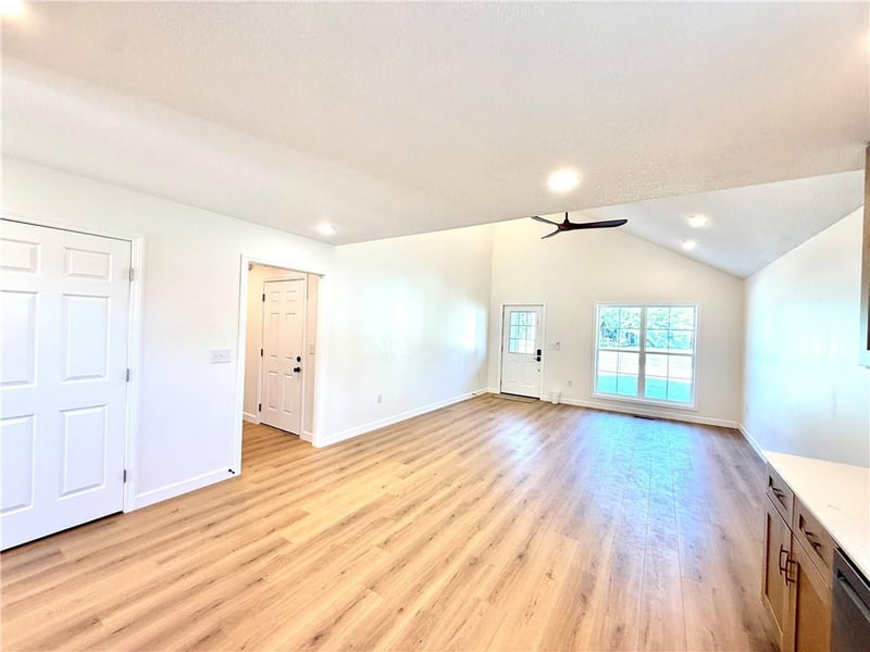 237 Cowgill St, Chillicothe, MO 64601