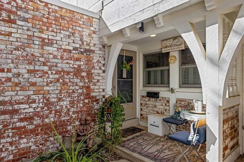 10214 Conser St, Overland Park, KS 66212