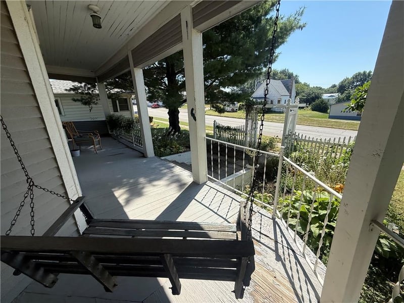 209 W Nodaway St, Oregon, MO 64473