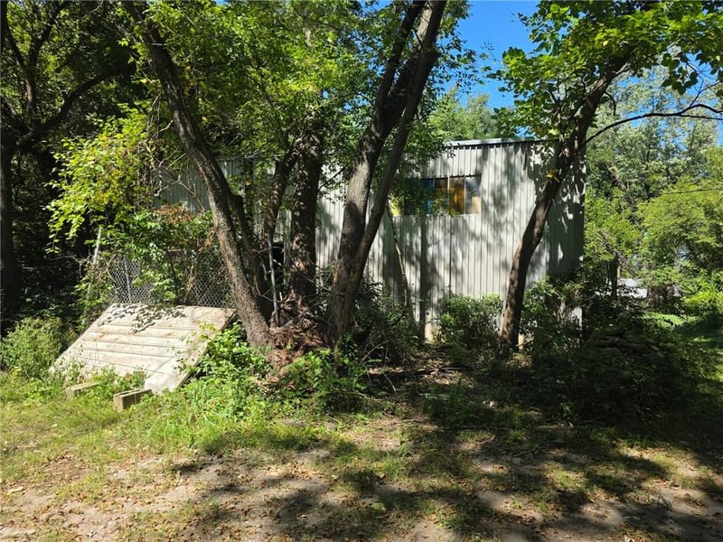 2110 S Ellison Way, Independence, MO 64050