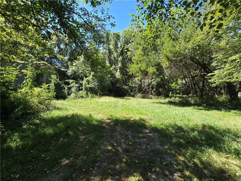 2110 S Ellison Way, Independence, MO 64050