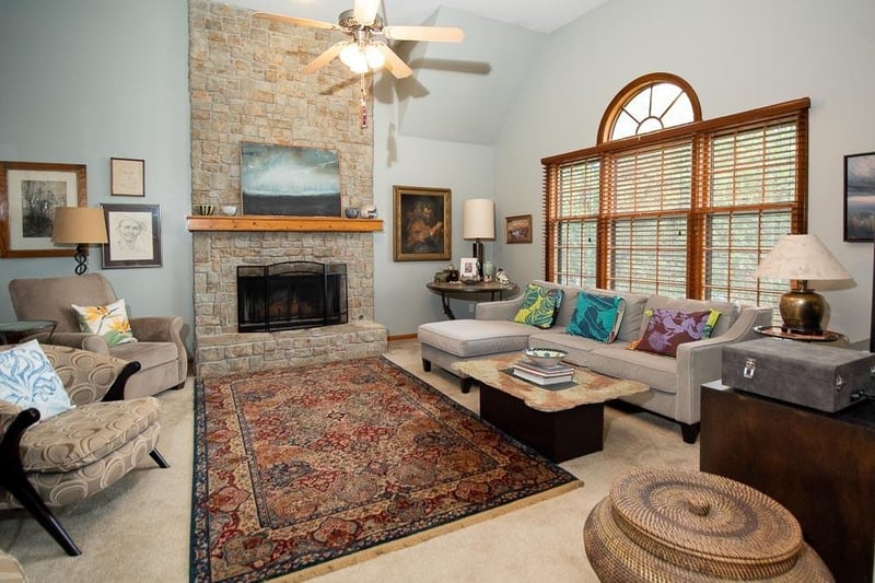 3000 University Dr, Lawrence, KS 66049