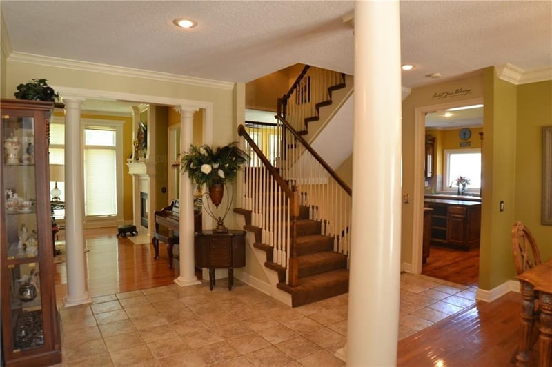 6328 N Spruce Ave, Kansas City, MO 64119