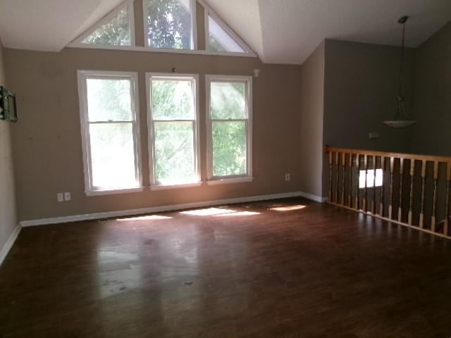 10507 N Central St N, Kansas City, MO 64155