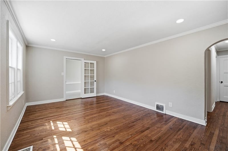 5342 Foster St, Overland Park, KS 66202