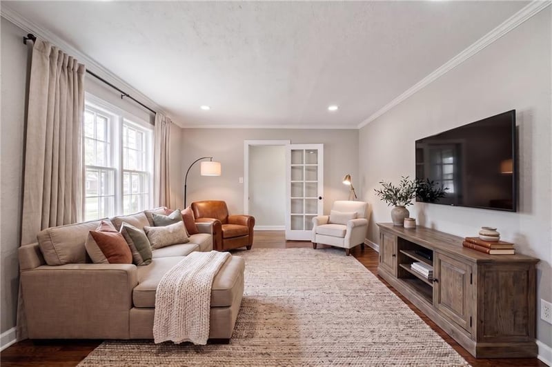 5342 Foster St, Overland Park, KS 66202