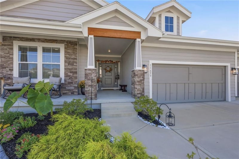 11653 S Barker Rd, Olathe, KS 66061