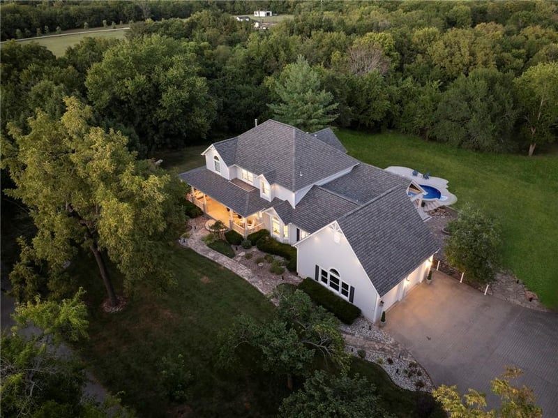 29601 SE Moreland School Rd, Blue Springs, MO 64014