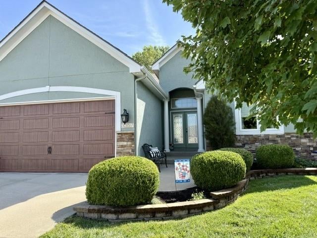 3357 SW Jessie Ln, Lee's Summit, MO 64082