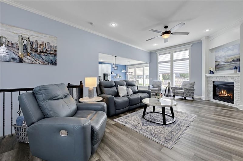 3357 SW Jessie Ln, Lee's Summit, MO 64082