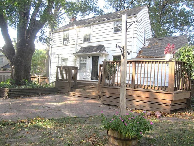 5233 Nall Ave, Roeland Park, KS 66202