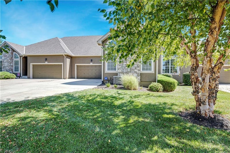 16513 W 168th Pl, Olathe, KS 66062