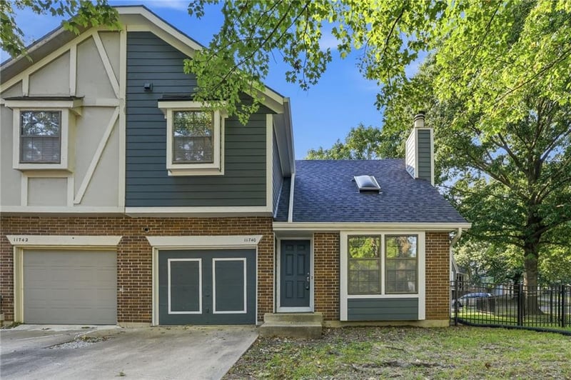 11740 Oakmont St, Overland Park, KS 66210