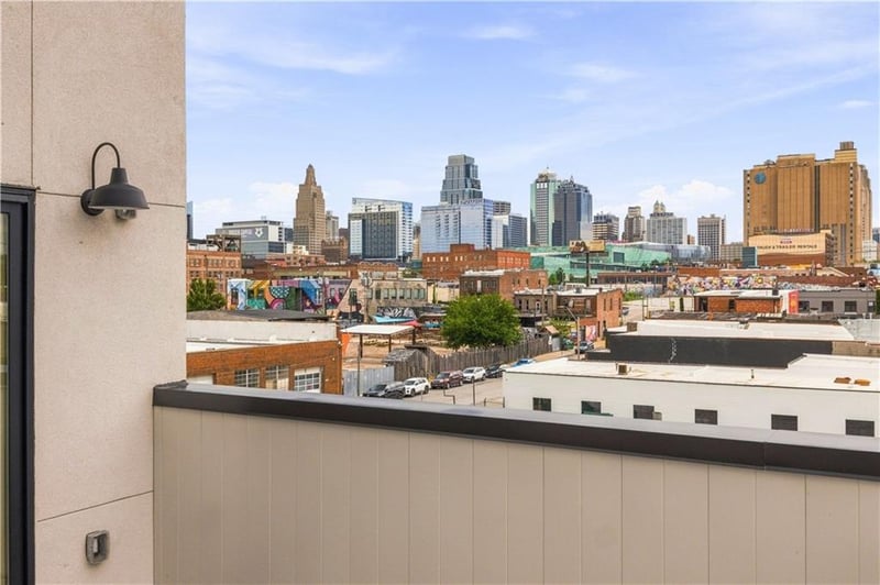 533 E 19th St, Kansas City, MO 64108