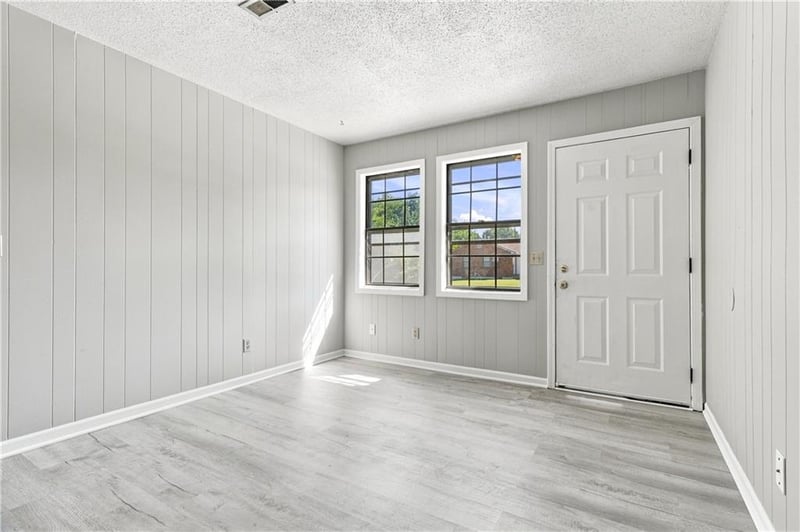 232 SE 121st Rd, Warrensburg, MO 64093
