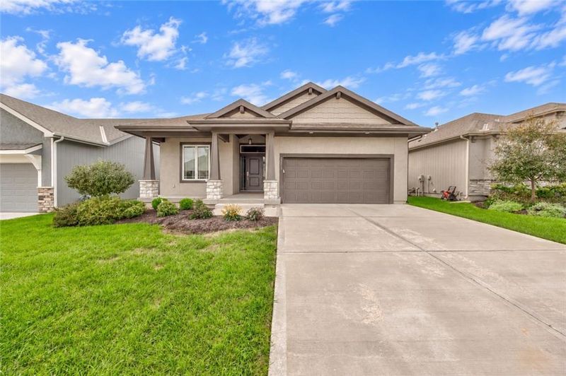 15273 W 173rd St, Olathe, KS 66062