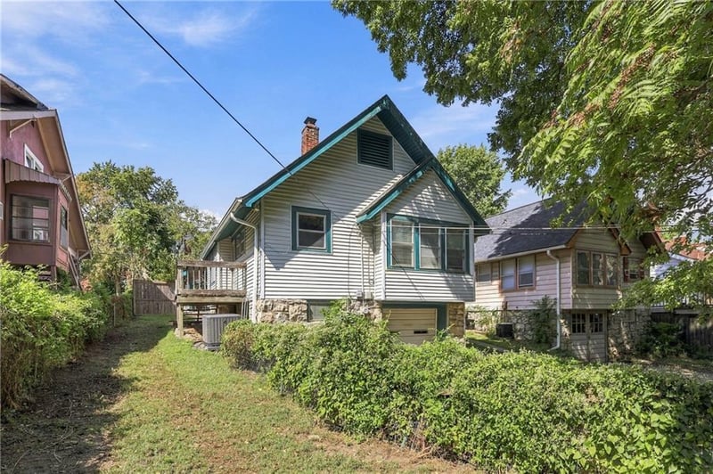 3823 Genessee St, Kansas City, MO 64111