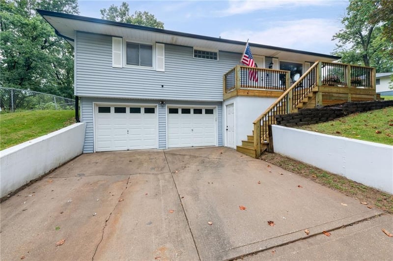 15 Village Circle Dr, Platte City, MO 64079