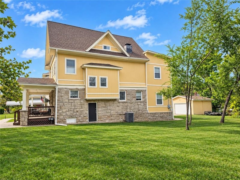 3626 Michigan Ave, Kansas City, MO 64109