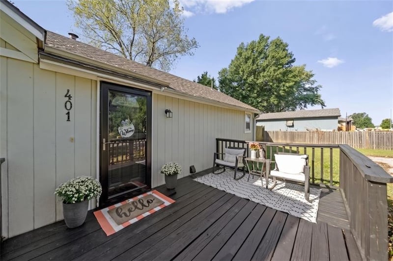 401 S Harrison St, Spring Hill, KS 66083