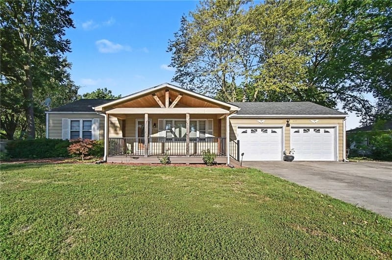 1300 Broadway St, Independence, MO 64050