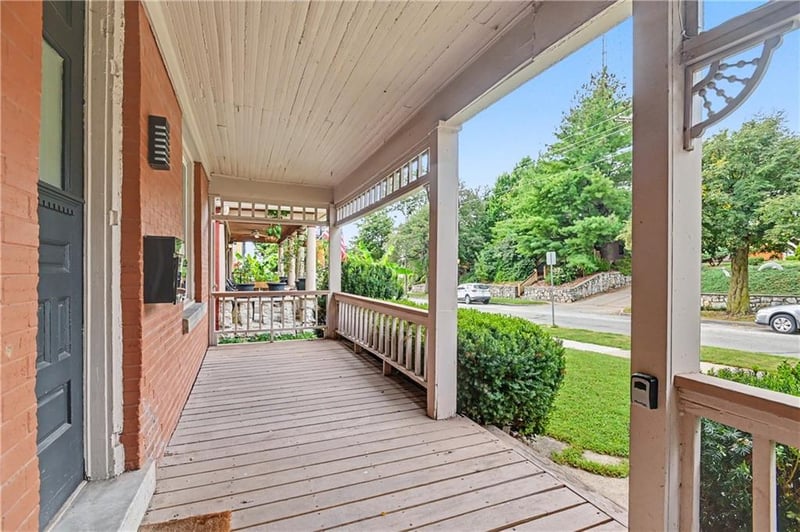 3009 Oak St, Kansas City, MO 64108