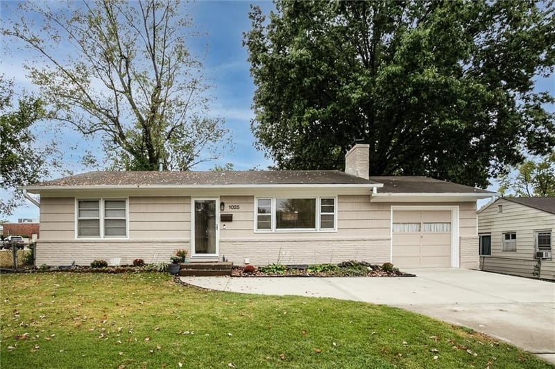1025 E Elm St, Olathe, KS 66061